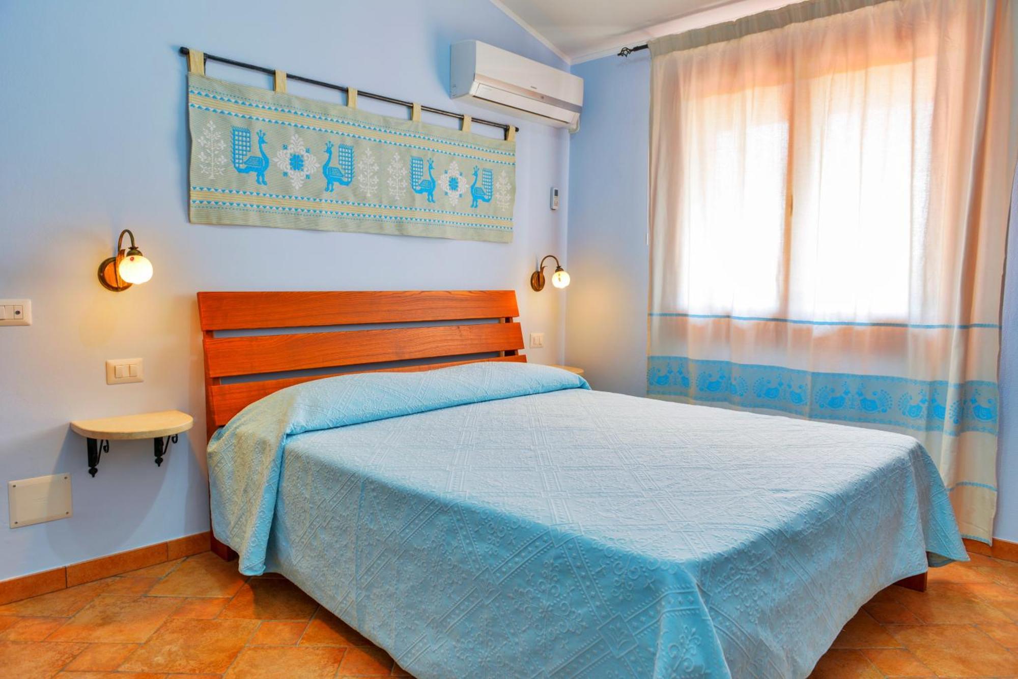 Nuraghe Bianco Bed & Breakfast Santa Maria la Palma Eksteriør bilde